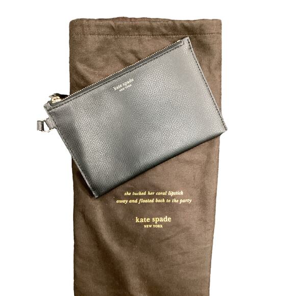 NWOT Kate Spade Tote Women’s 1 Size Big Tote & Wristlet Hook &Eye Closure Black - Picture 8 of 8